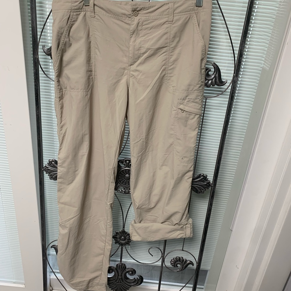 Columbia Womens Size 10 Pants. PFG Omni-Shade Roll Up